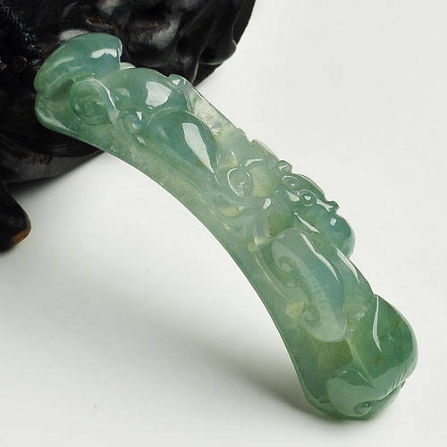 冰种晴水缅甸翡翠A货龙钩挂件