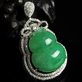 糯冰种阳绿缅甸翡翠A货满绿镶白金葫芦胸坠