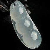 冰种晴水缅甸翡翠A货四季豆挂件