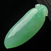 冰种翠色缅甸翡翠A货福瓜挂件