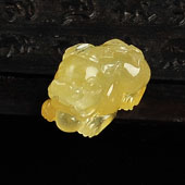 冰种黄翡缅甸翡翠A货貔貅戒面