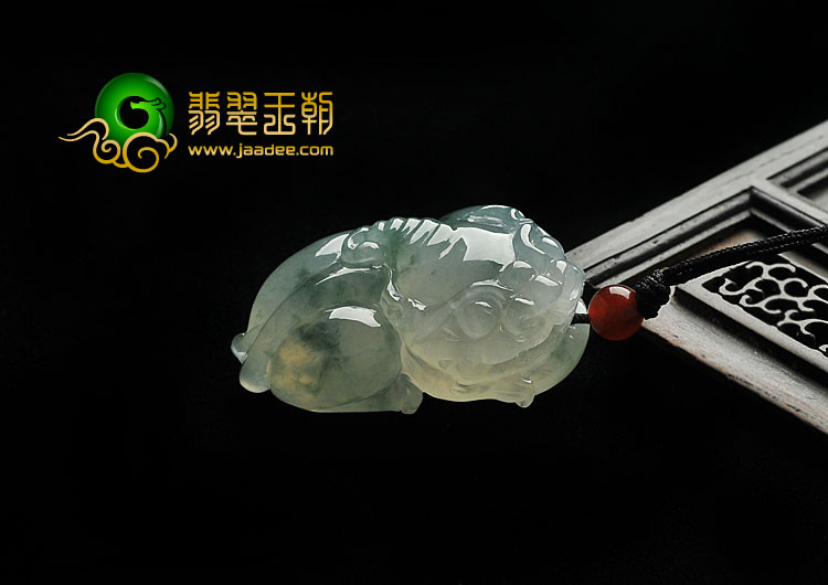 冰种飘花缅甸翡翠A货貔貅挂件