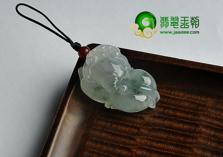 冰种飘花缅甸翡翠A货貔貅挂件