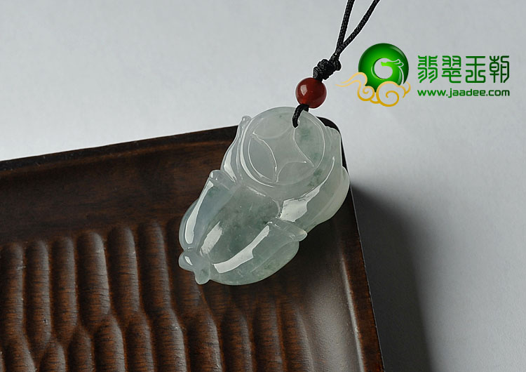 冰种飘花缅甸翡翠A货貔貅挂件