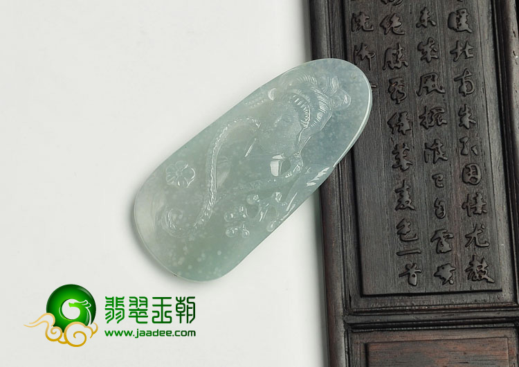 冰种晴水缅甸翡翠A货踏雪寻梅挂件