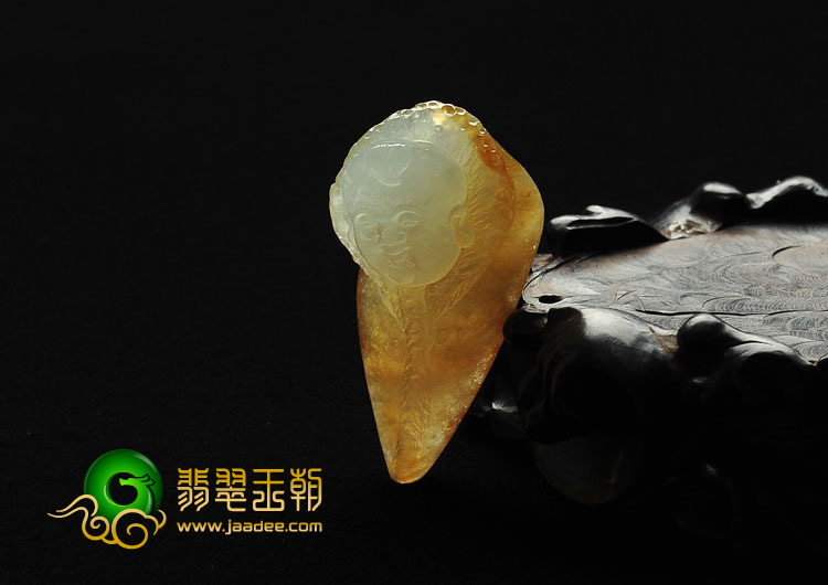 冰种褐黄翡缅甸翡翠A货童子挂件