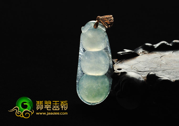 冰种晴水缅甸翡翠A货四季豆挂件