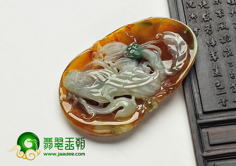 糯冰种三彩缅甸翡翠A货螳螂捕蝉挂件