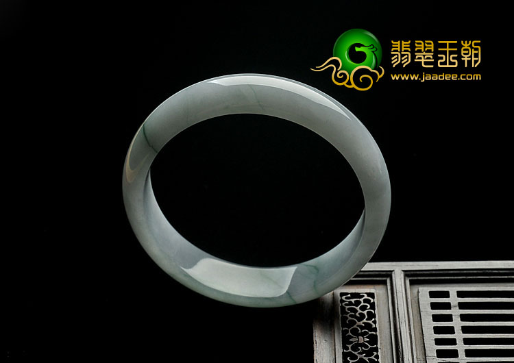 糯冰种紫罗兰飘花缅甸翡翠A货手镯（56.6mm）