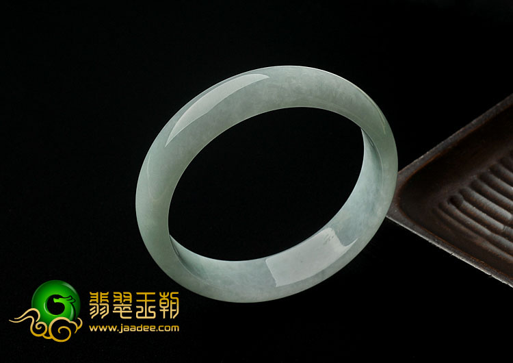 糯冰种晴水缅甸翡翠A货手镯（60.2mm）