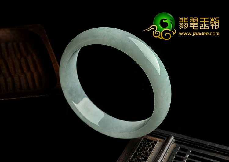 糯冰种晴水缅甸翡翠A货手镯（60.2mm）