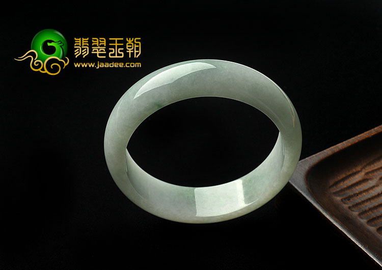 糯冰种晴水缅甸翡翠A货手镯（58.9mm）