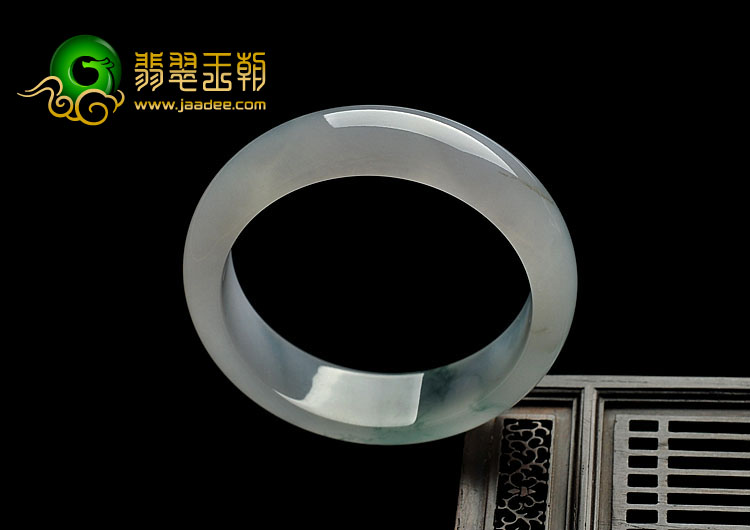 冰种飘花缅甸翡翠A货手镯（56.2mm）