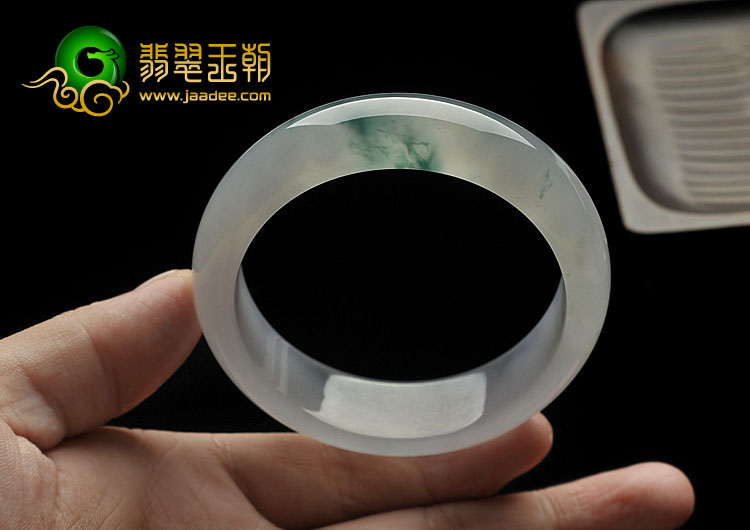 冰种飘花缅甸翡翠A货手镯（56.2mm）