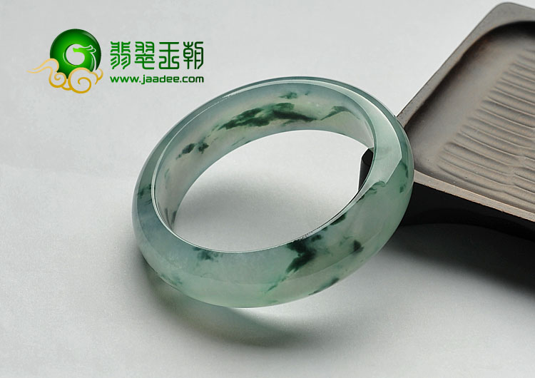 冰种飘花缅甸翡翠A货手镯（57.9mm）