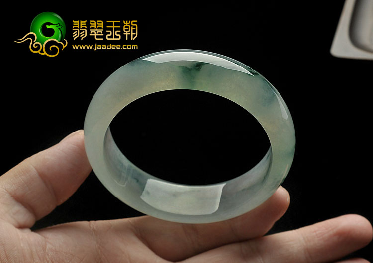 冰种飘花缅甸翡翠A货手镯（57.9mm）