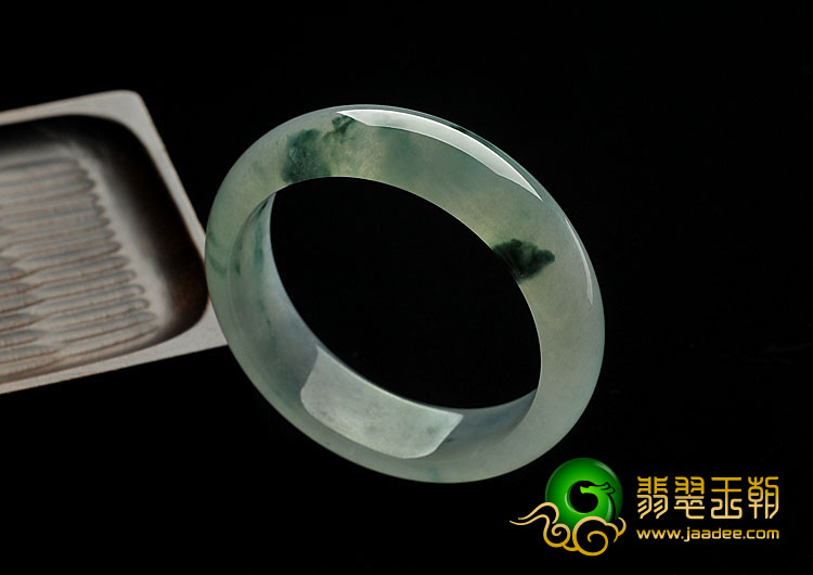 冰种飘花缅甸翡翠A货手镯（57.9mm）