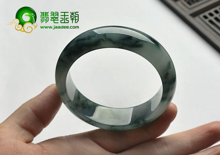 糯冰种飘花缅甸翡翠A货手镯（58.1mm）