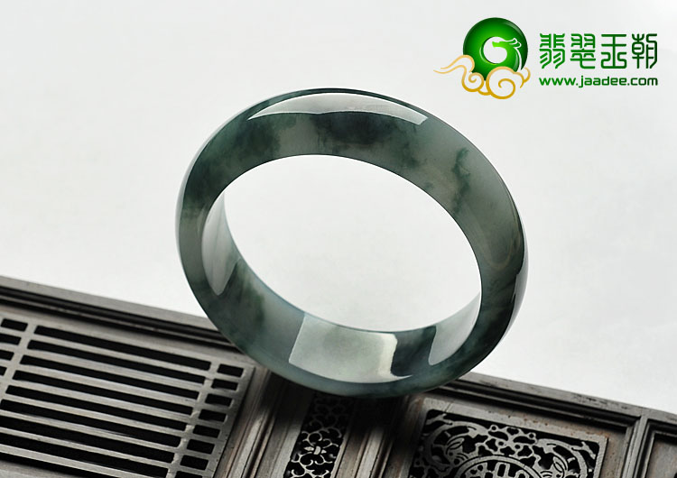 糯冰种飘花缅甸翡翠A货手镯（58.1mm）