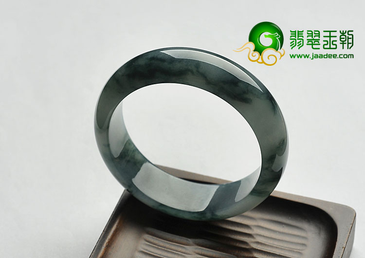 糯冰种飘花缅甸翡翠A货手镯（58.1mm）