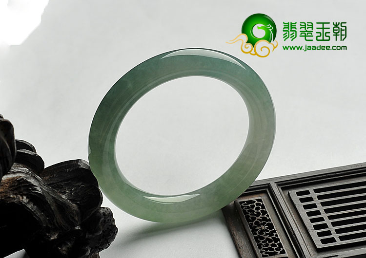 糯冰种晴水缅甸翡翠A货圆条手镯（54.9mm）