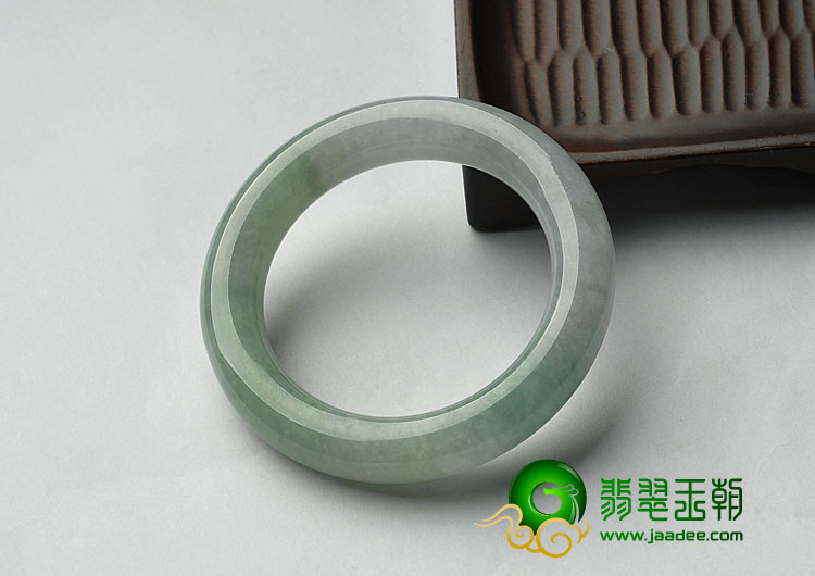 糯冰种晴水缅甸翡翠A货圆条手镯（55mm）