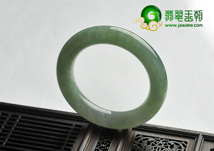 糯冰种晴水缅甸翡翠A货圆条手镯（56.2mm）