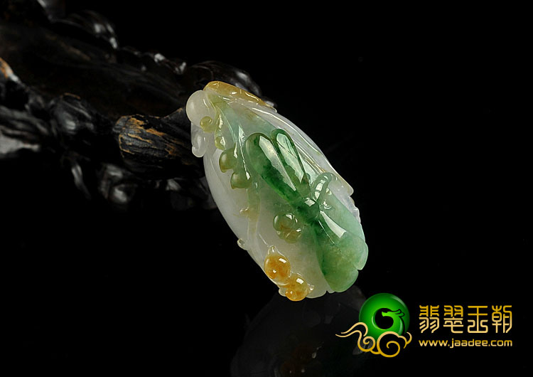糯冰种三彩缅甸翡翠A货亭亭玉立挂件