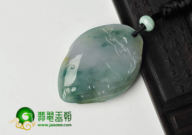 冰种淡三彩缅甸翡翠A货观音头挂件