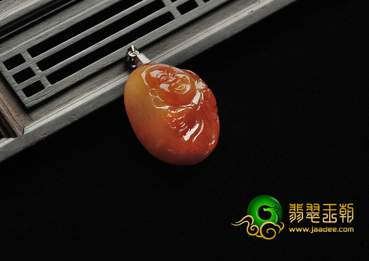 糯冰种红翡缅甸翡翠A货玉佛挂件