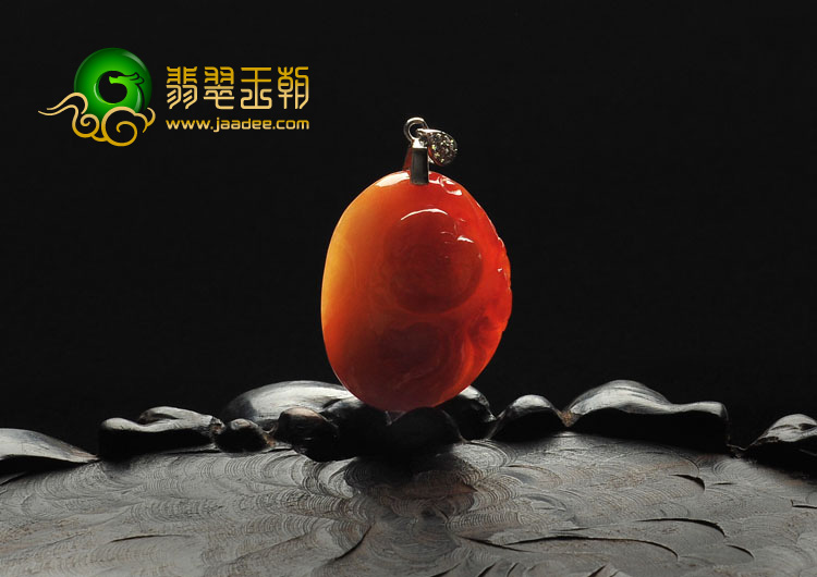 糯冰种红翡缅甸翡翠A货玉佛挂件