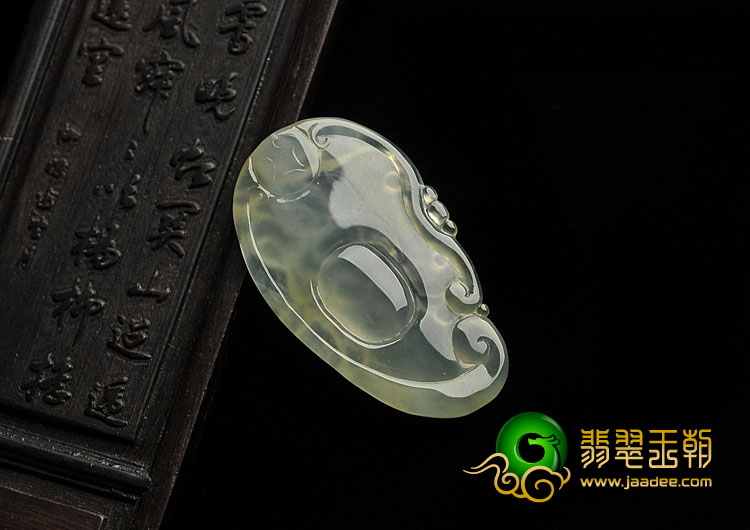 冰玻种淡黄翡缅甸翡翠A货观音头挂件