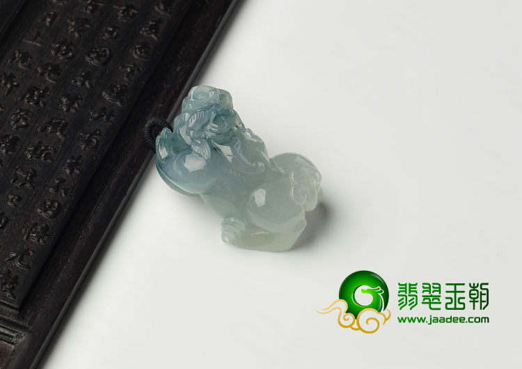 冰种飘花缅甸翡翠A货貔貅挂件