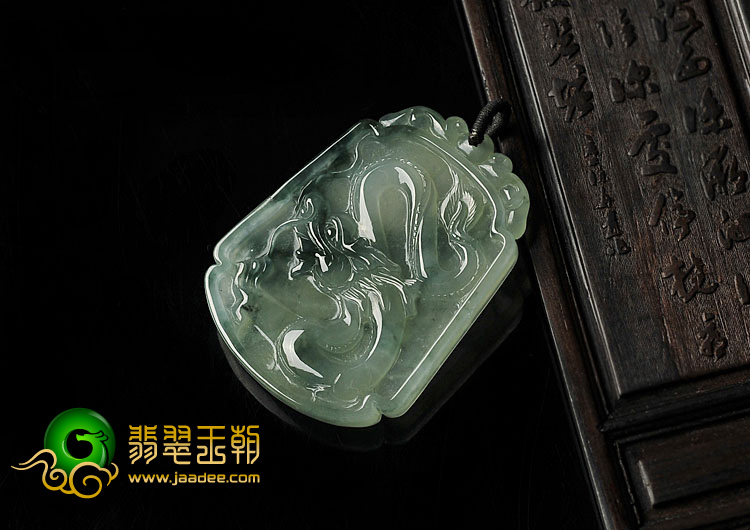 冰种飘花缅甸翡翠A货龙牌挂件