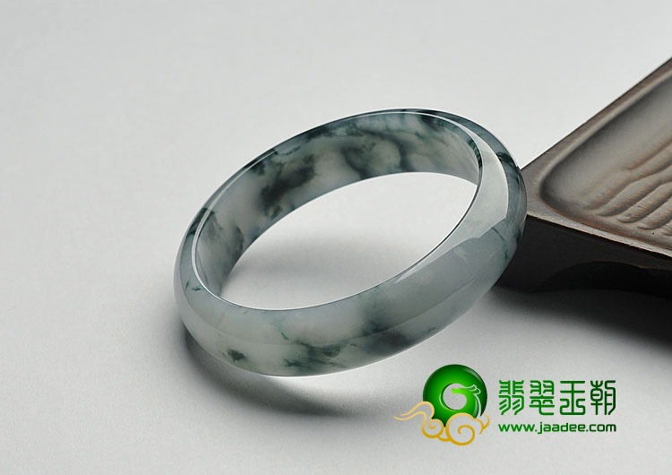 糯冰种飘花缅甸翡翠A货手镯（57.3mm）