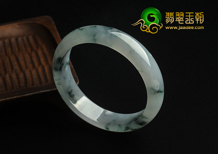 糯冰种飘花缅甸翡翠A货手镯（59.1mm）
