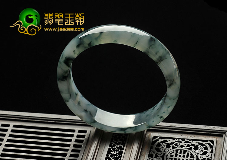 糯冰种飘花缅甸翡翠A货手镯（59.2mm）