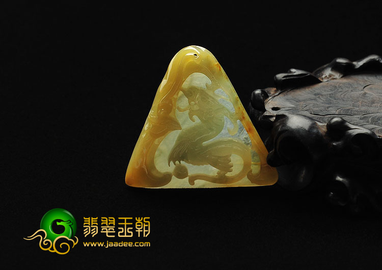 糯冰种褐黄翡缅甸翡翠A货龙牌挂件