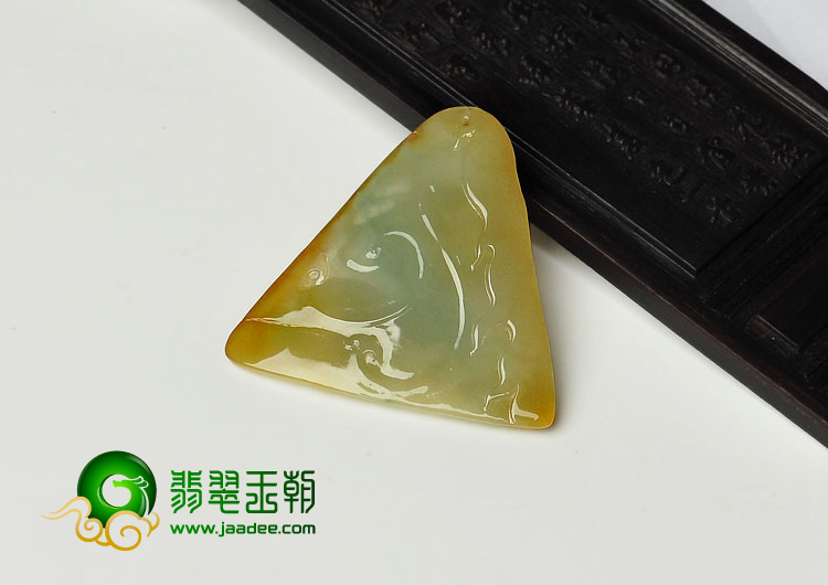 糯冰种褐黄翡缅甸翡翠A货龙牌挂件