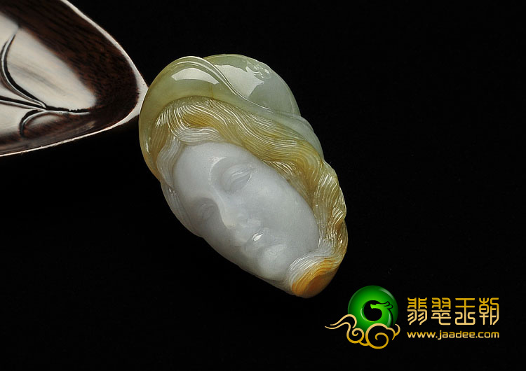 (超值推荐)糯冰种褐黄翡缅甸翡翠A货少女头挂件
