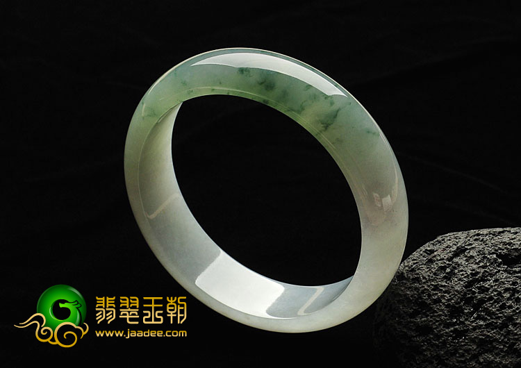 糯冰种飘花缅甸翡翠A货手镯（58.1mm）