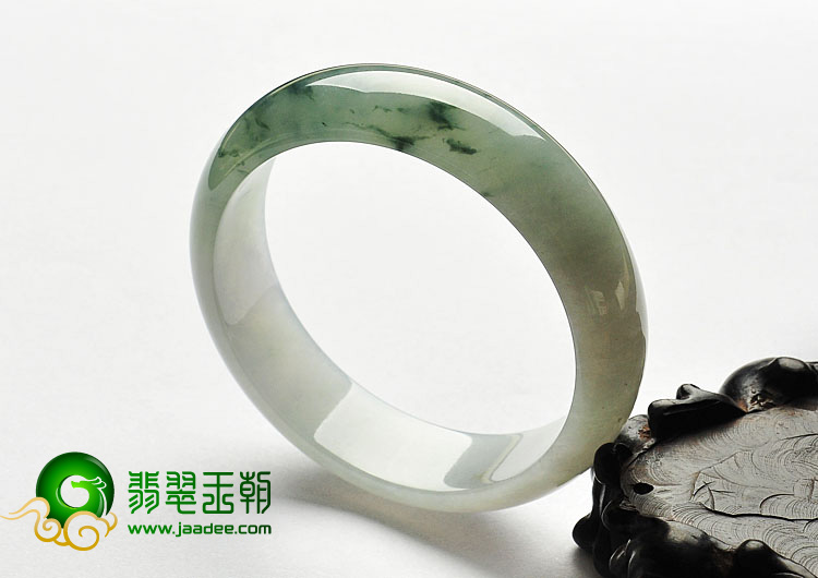 糯冰种飘花缅甸翡翠A货手镯（58.1mm）