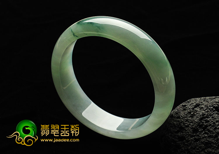 糯冰种飘花缅甸翡翠A货手镯（58.5mm）