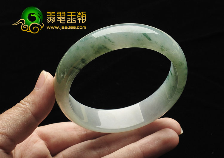 糯冰种飘花缅甸翡翠A货手镯（59.8mm）