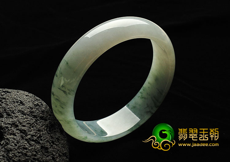 糯冰种飘花缅甸翡翠A货手镯（59.8mm）