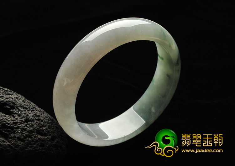 糯冰种飘花缅甸翡翠A货手镯（58.9mm）