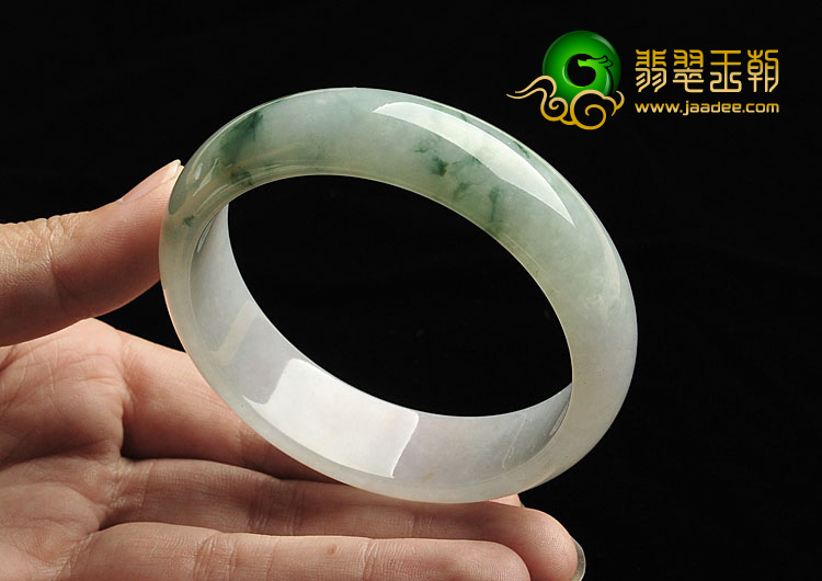 糯冰种飘花缅甸翡翠A货手镯（58.9mm）