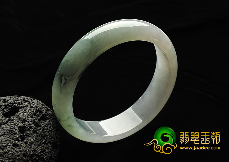 糯冰种飘花缅甸翡翠A货手镯（59.5mm）