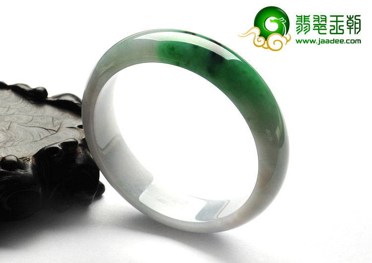 糯冰种翠色缅甸翡翠A货手镯（58.2mm）