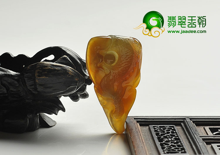 糯冰种褐黄翡缅甸翡翠A货飞龙挂件